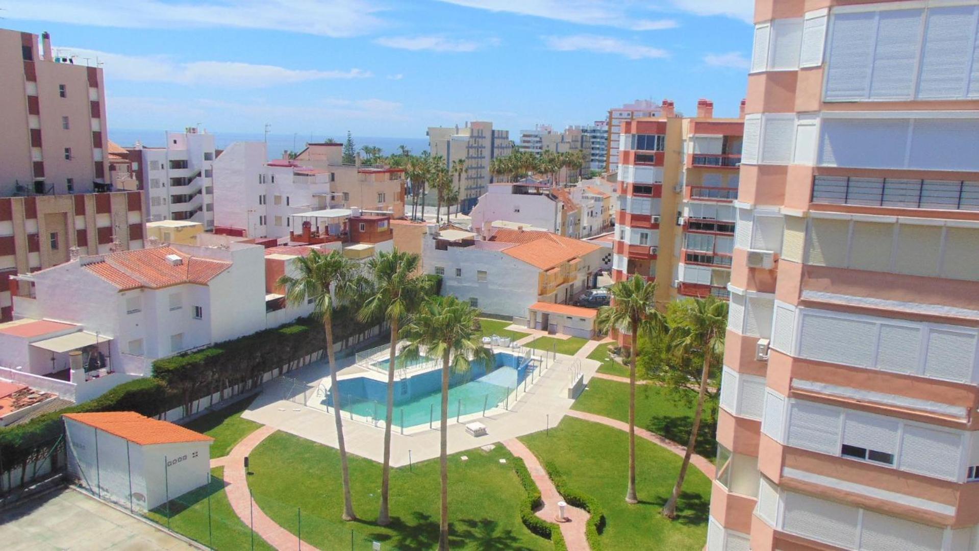 Terrasol Estudios Plazamar Торре-дель-Мар Экстерьер фото